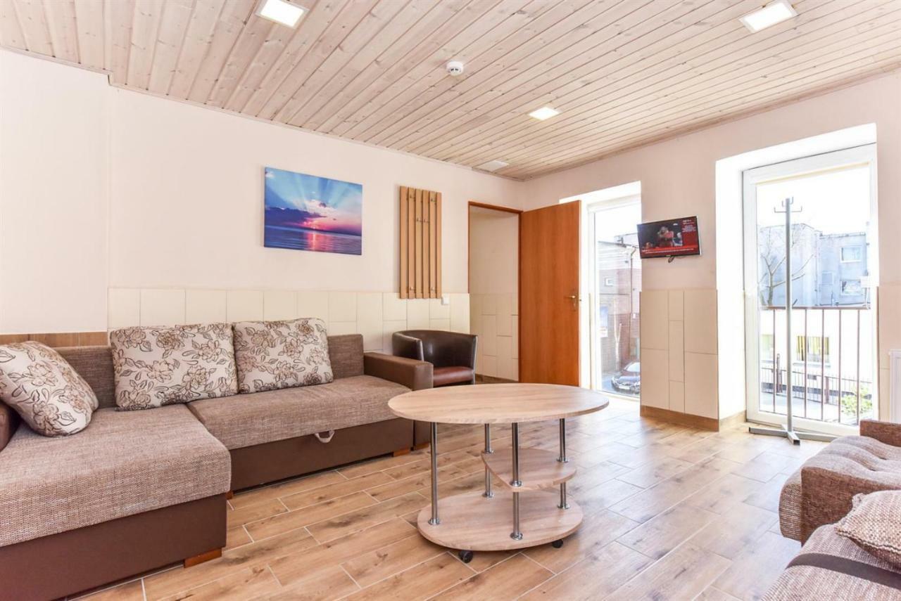Hotel Poilsis Palangoje à Palanga Extérieur photo